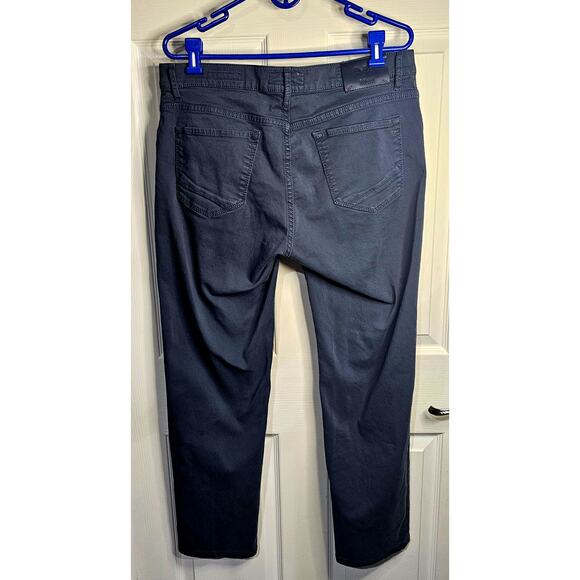 Brax Feel Good Hi-Flex Chuck Jeans – Modern Fit, Dark Wash, Men's 36x31 - Picture 2 of 10